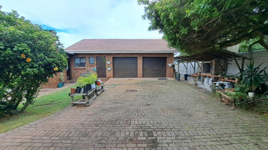 4 Bedroom Property for Sale in Reebok Western Cape